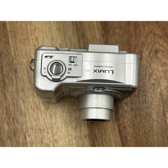 Panasonic Lumix DMC-LC50 Digital Camera 3.2MP 3X Zoom Leica Boxed w/ acc WORKS - Picture 4 of 16